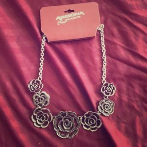 Brand new Arizona necklace